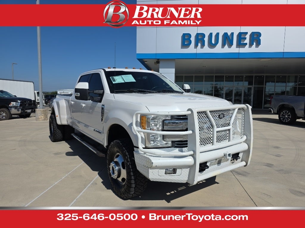 2017 Ford F-350 Lariat