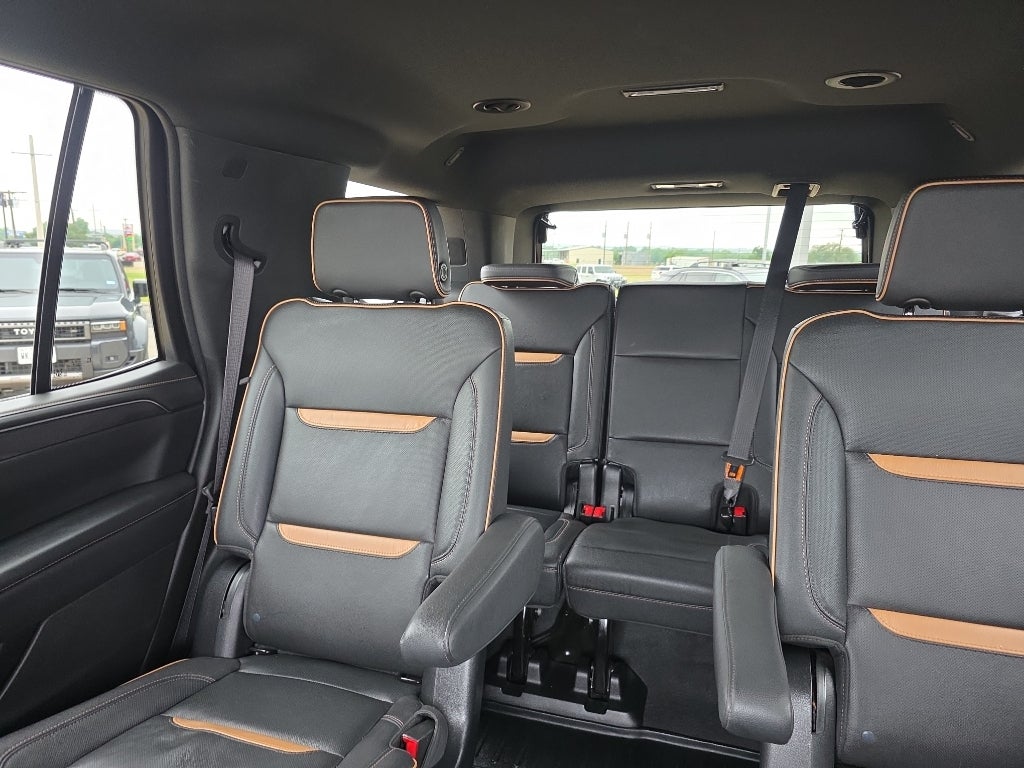 2022 GMC Yukon AT4