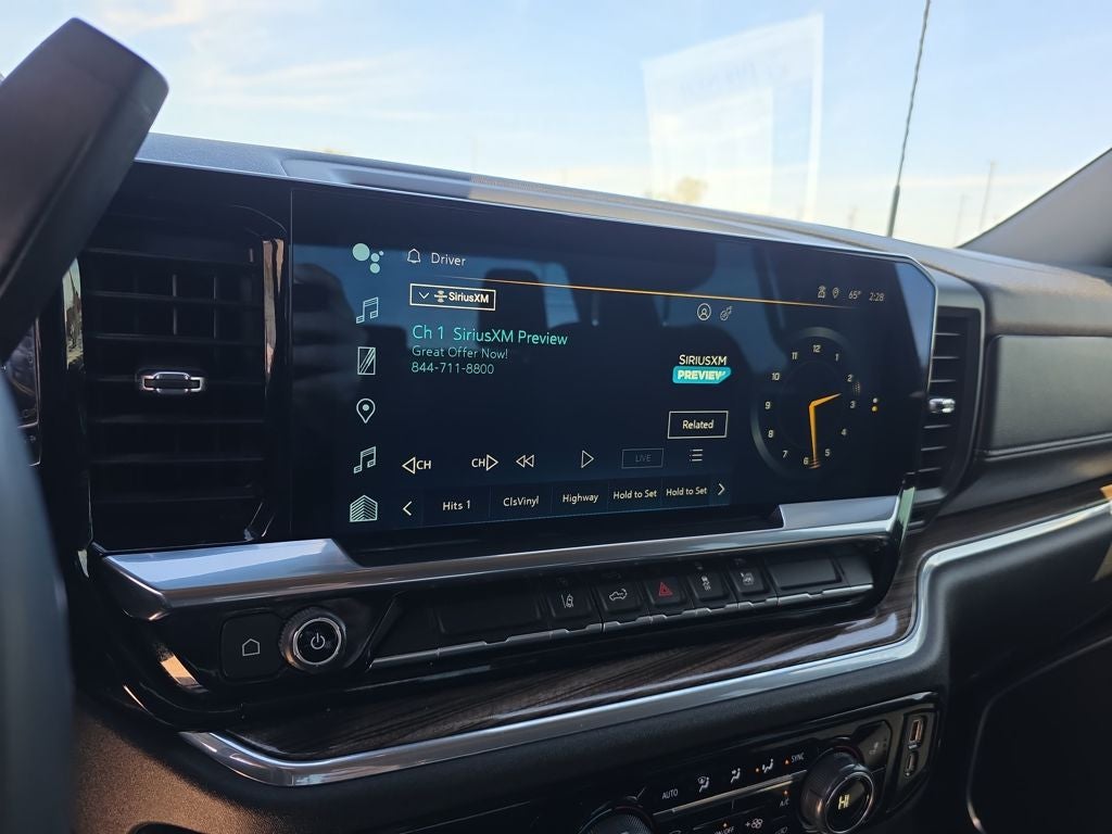 2024 Chevrolet Silverado LT