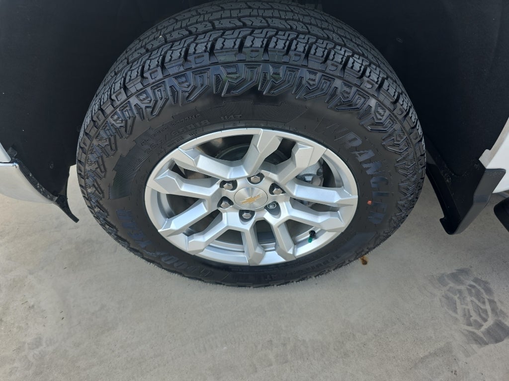 2024 Chevrolet Silverado LT