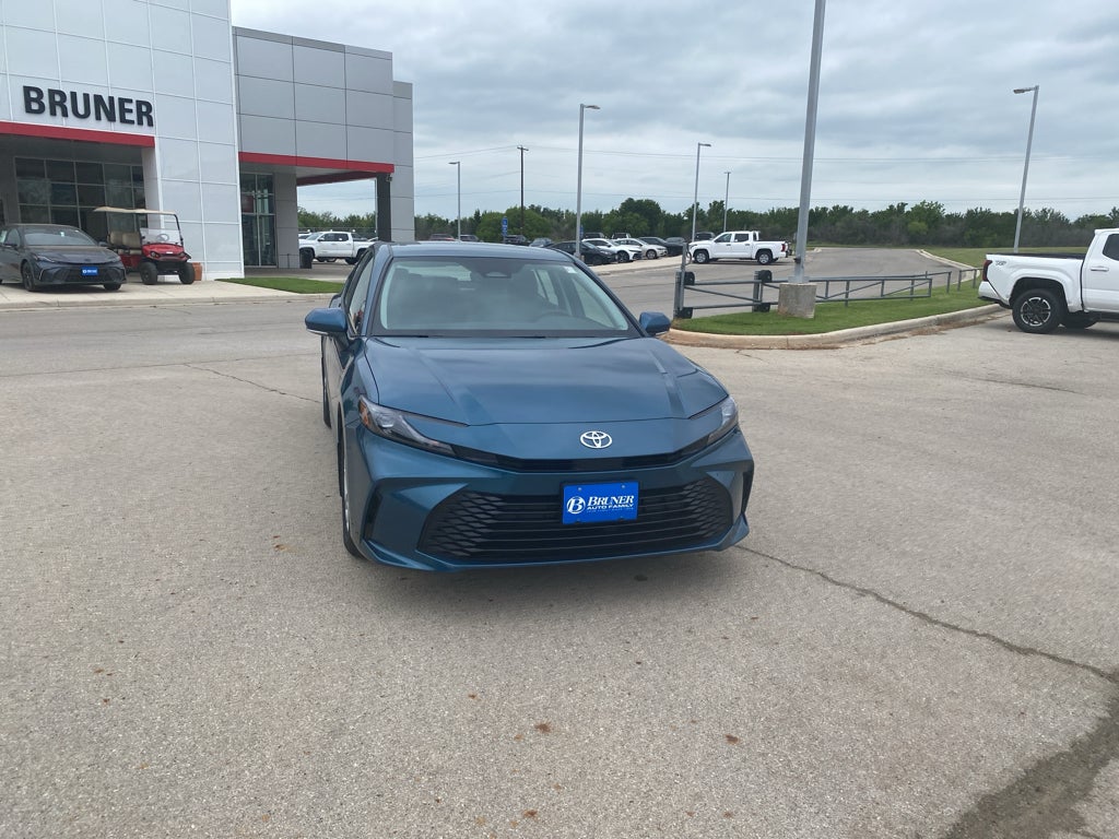 2026 Toyota Camry Hybrid LE