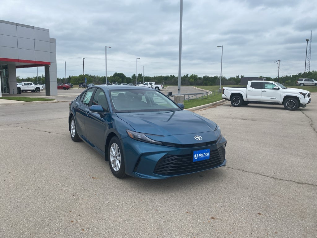 2026 Toyota Camry Hybrid LE