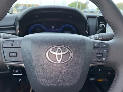 2025 Toyota Camry Hybrid XLE