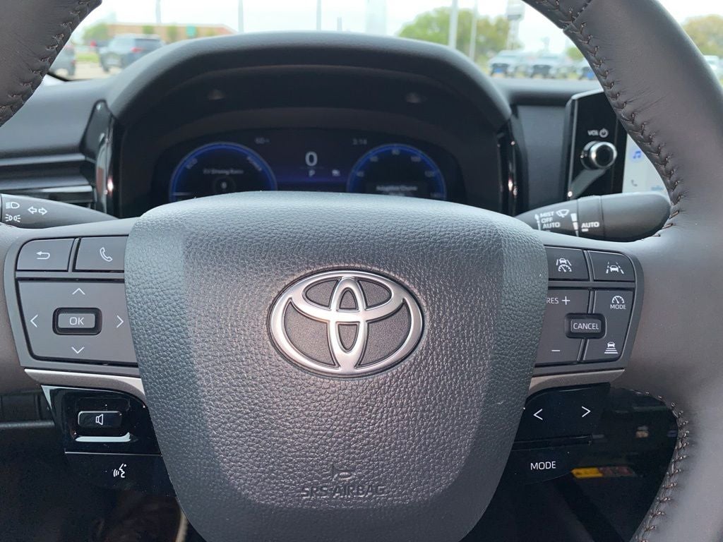 2025 Toyota Camry Hybrid XLE