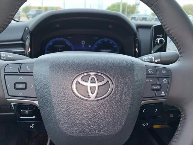 2025 Toyota Camry Hybrid XLE