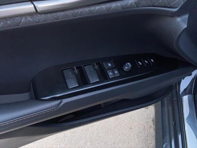 2025 Toyota Camry Hybrid XLE