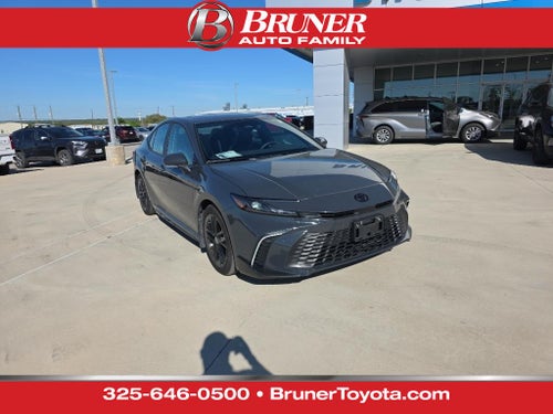 2026 Toyota Camry Hybrid SE