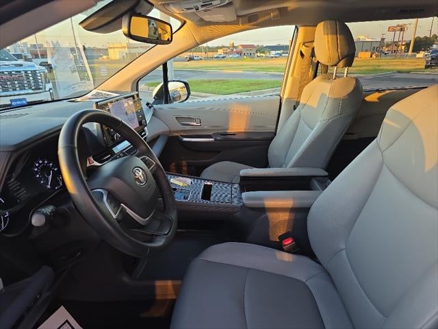 2022 Toyota Sienna XLE