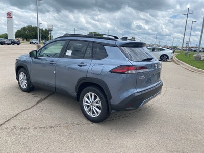 2026 Toyota Corolla Cross LE