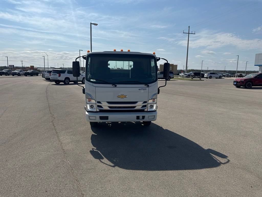 2025 Chevrolet Low Cab Forward 3500 HG 1WT