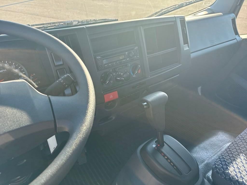 2025 Chevrolet Low Cab Forward 3500 HG 1WT