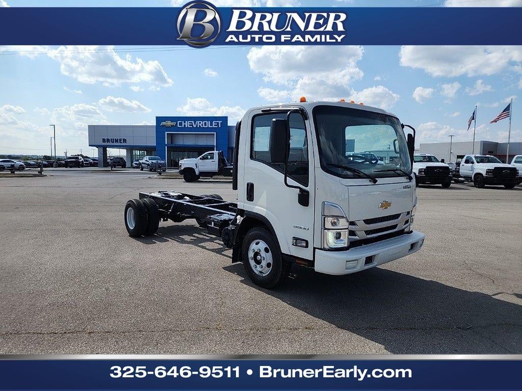 2025 Chevrolet Low Cab Forward 3500 HG 1WT