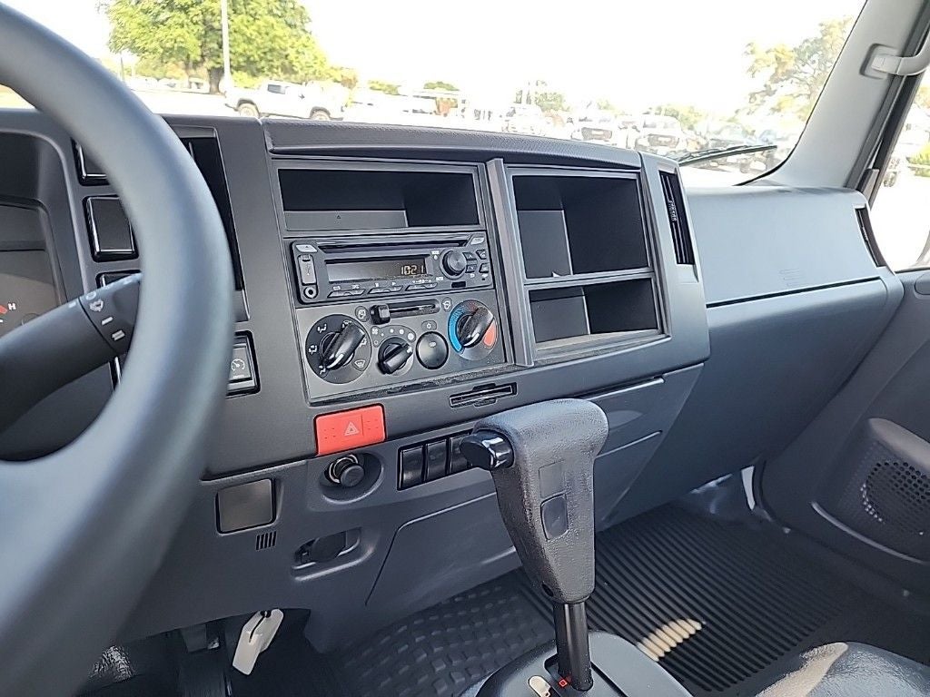 2025 Chevrolet Low Cab Forward 3500 HG 1WT