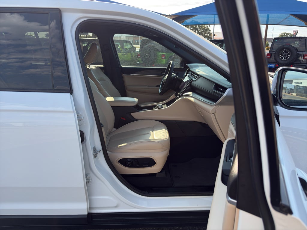 2025 Jeep Grand Cherokee L Limited 4x2
