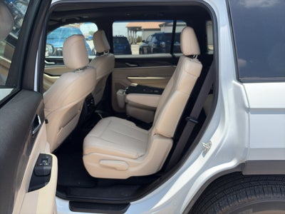 2024 Jeep Grand Cherokee L Limited 4x2