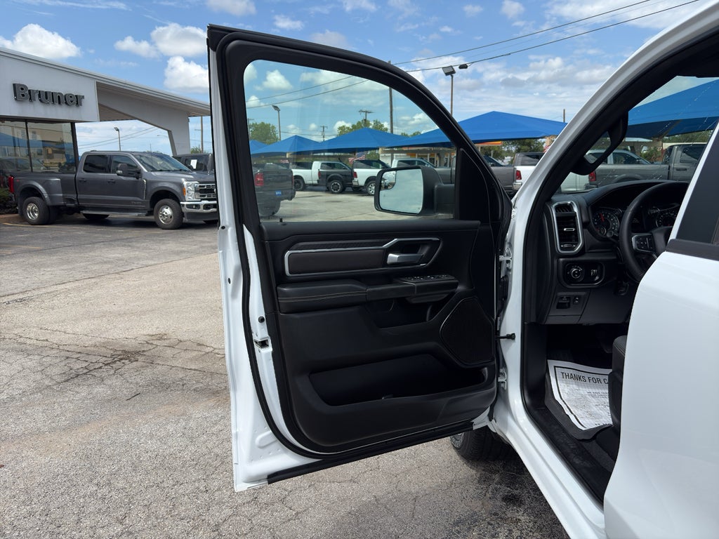 2025 RAM 1500 Lone Star Crew Cab 4x4 5'7' Box