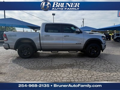 2020 RAM 1500 Lone Star Crew Cab 4x4 5'7' Box