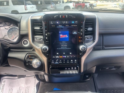 2022 RAM 1500 Laramie Crew Cab 4x4 5'7' Box