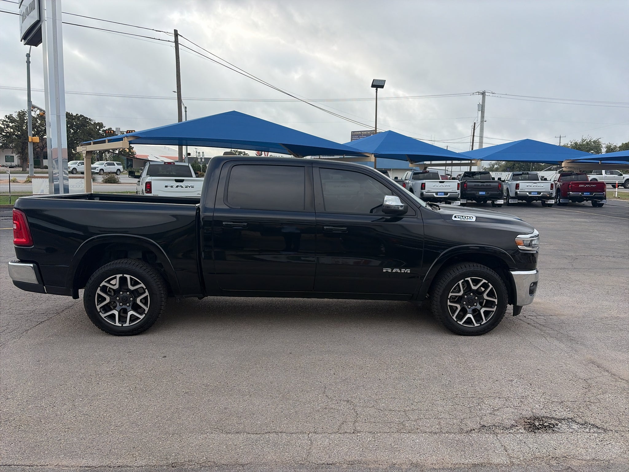 2025 RAM 1500 Laramie Crew Cab 4x4 5'7' Box
