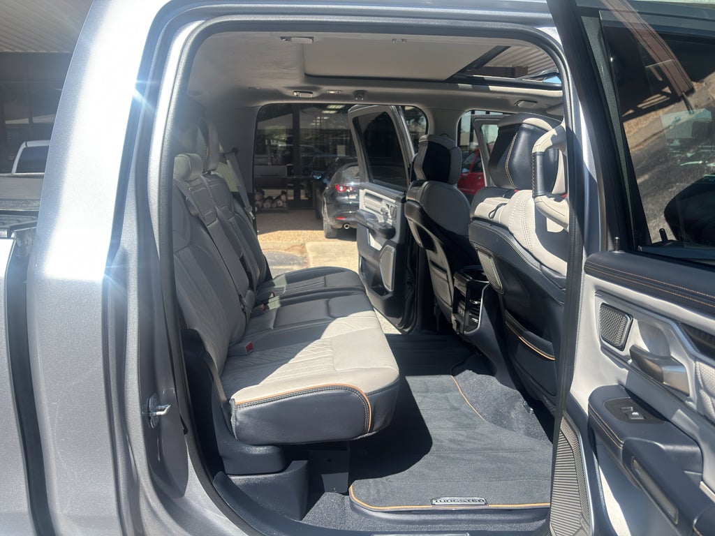 2025 RAM 1500 Tungsten Crew Cab 4x4 5'7' Box