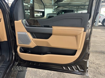 2025 Ford F-350 LARIAT