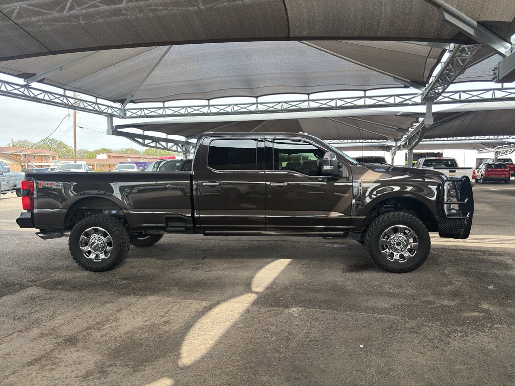 2025 Ford F-350 LARIAT