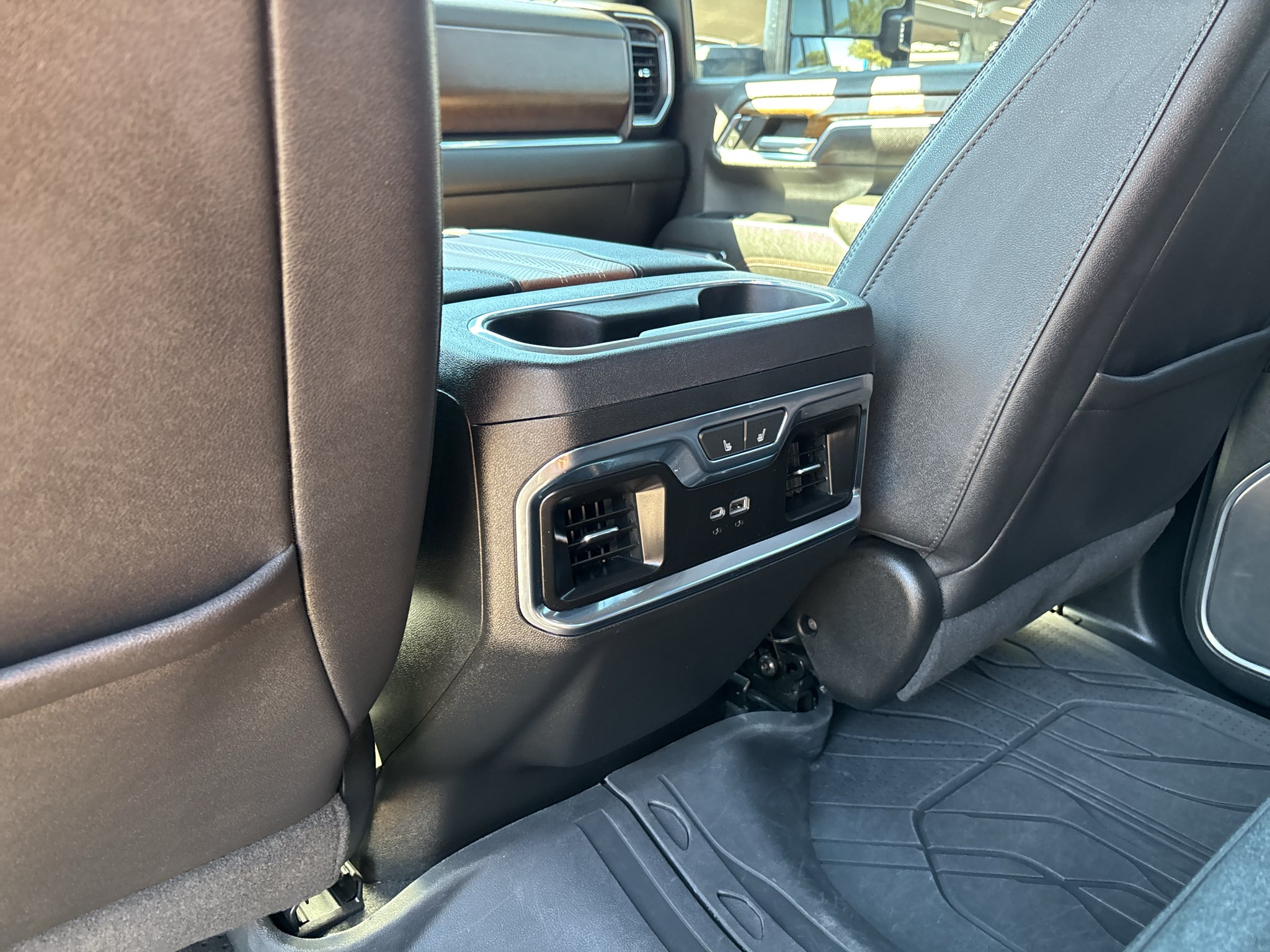 2024 Chevrolet Silverado 3500HD 4WD Crew Cab Long Bed High Country