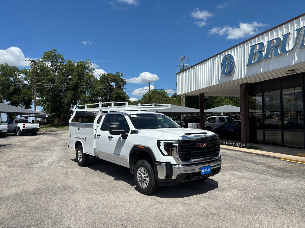 2026 GMC Sierra 2500 HD Double Cab, Long Bed, Pro, RWD