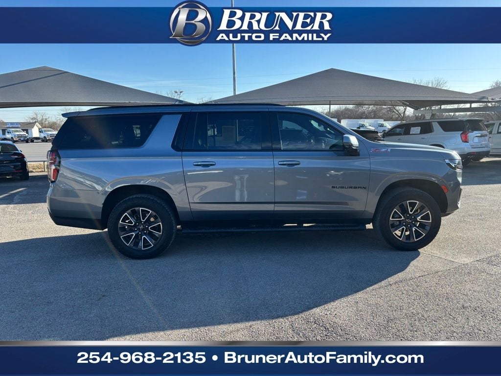 2022 Chevrolet Suburban 4WD Z71