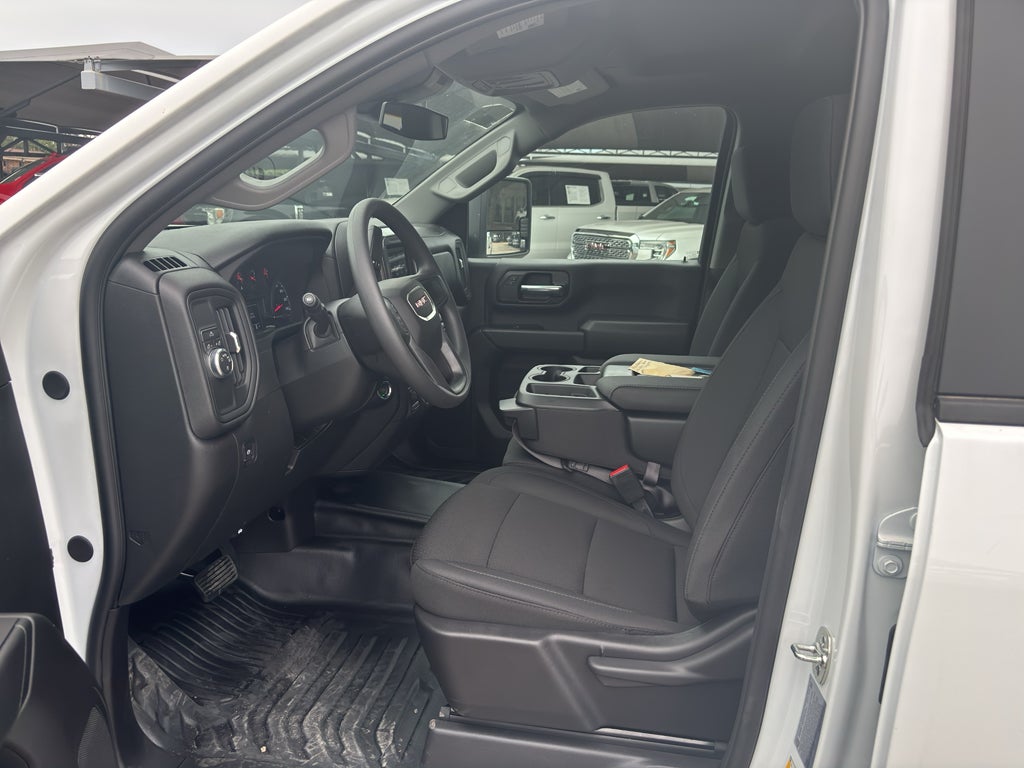 2026 GMC Sierra 2500 HD Crew Cab, Long Bed, Pro, RWD