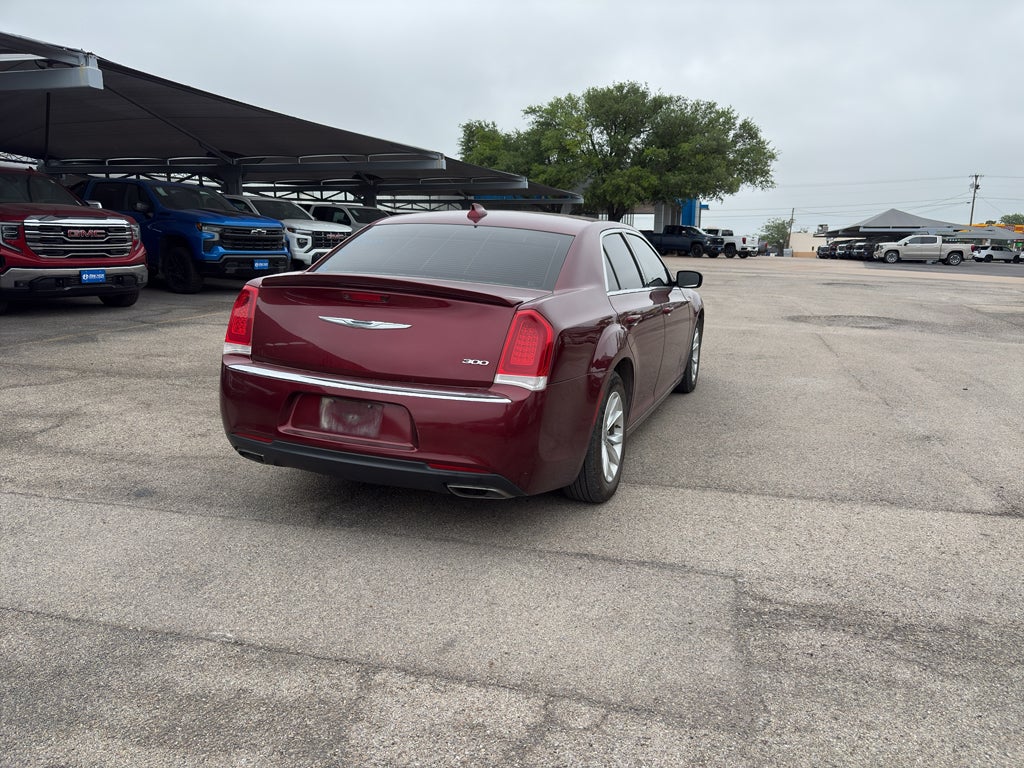 2016 Chrysler 300 Limited
