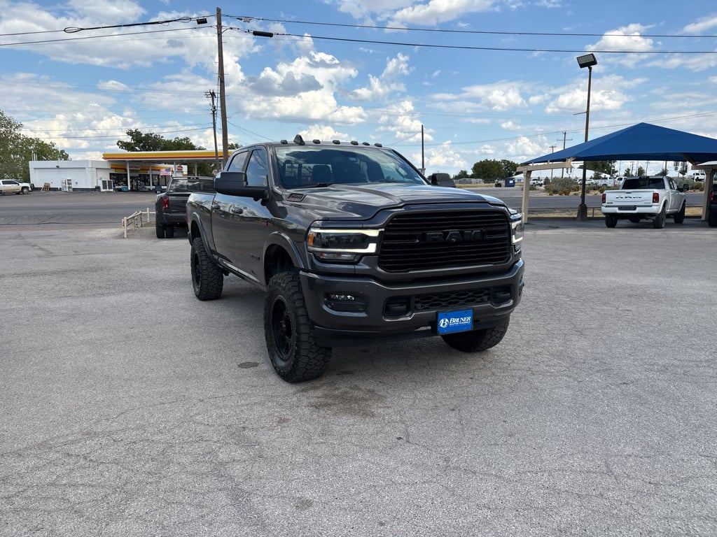 2020 RAM 2500 Laramie Crew Cab 4x4 6'4' Box