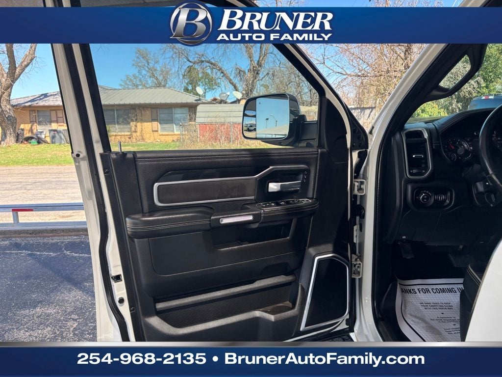 2019 RAM 2500 Laramie Crew Cab 4x4 6'4' Box