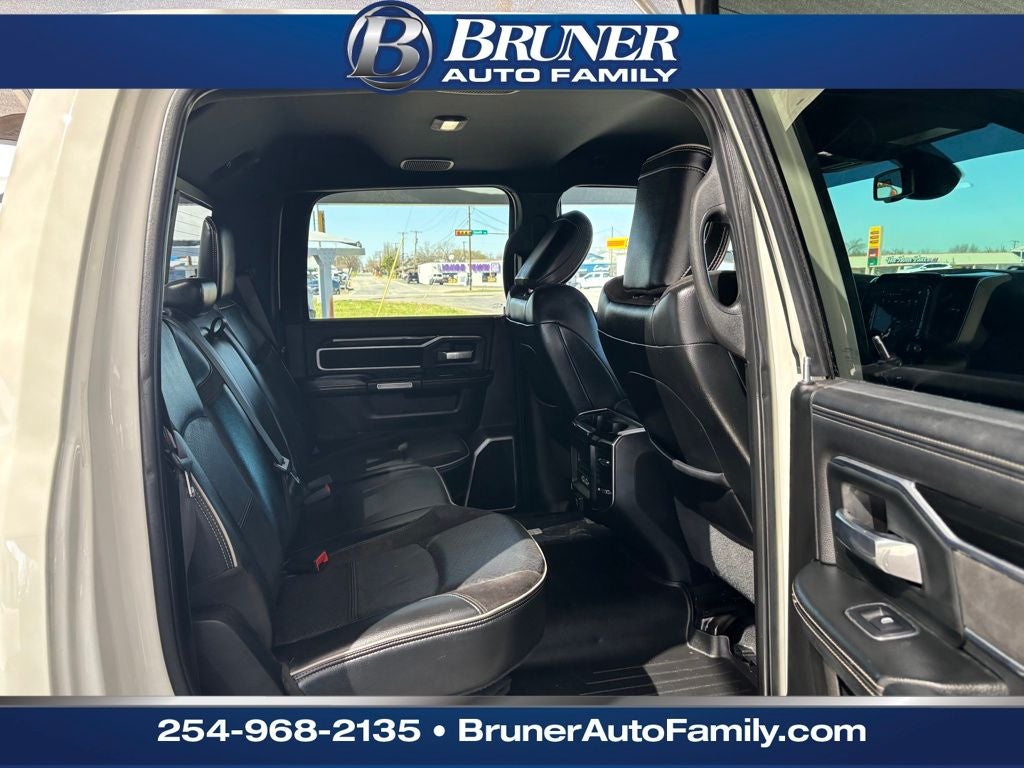 2019 RAM 2500 Laramie Crew Cab 4x4 6'4' Box