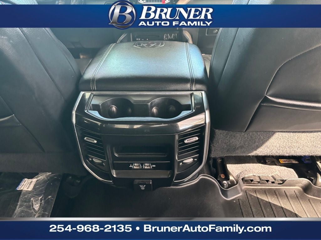 2019 RAM 2500 Laramie Crew Cab 4x4 6'4' Box