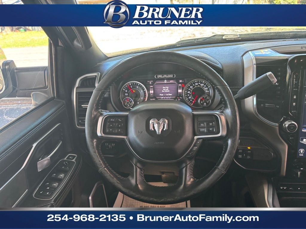 2019 RAM 2500 Laramie Crew Cab 4x4 6'4' Box