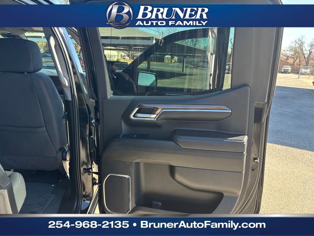 2024 Chevrolet Silverado 1500 4WD Crew Cab Short Bed LT