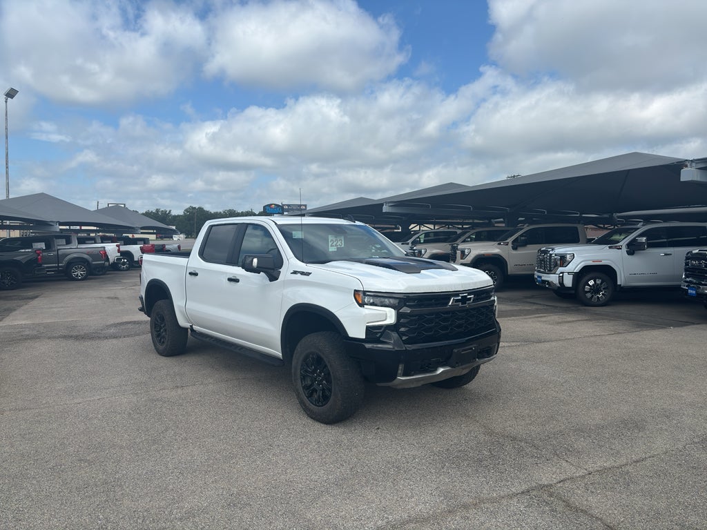2025 Chevrolet Silverado 1500 4WD Crew Cab Short Bed ZR2