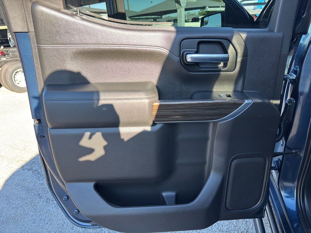 2020 Chevrolet Silverado 1500 4WD Crew Cab Short Bed RST