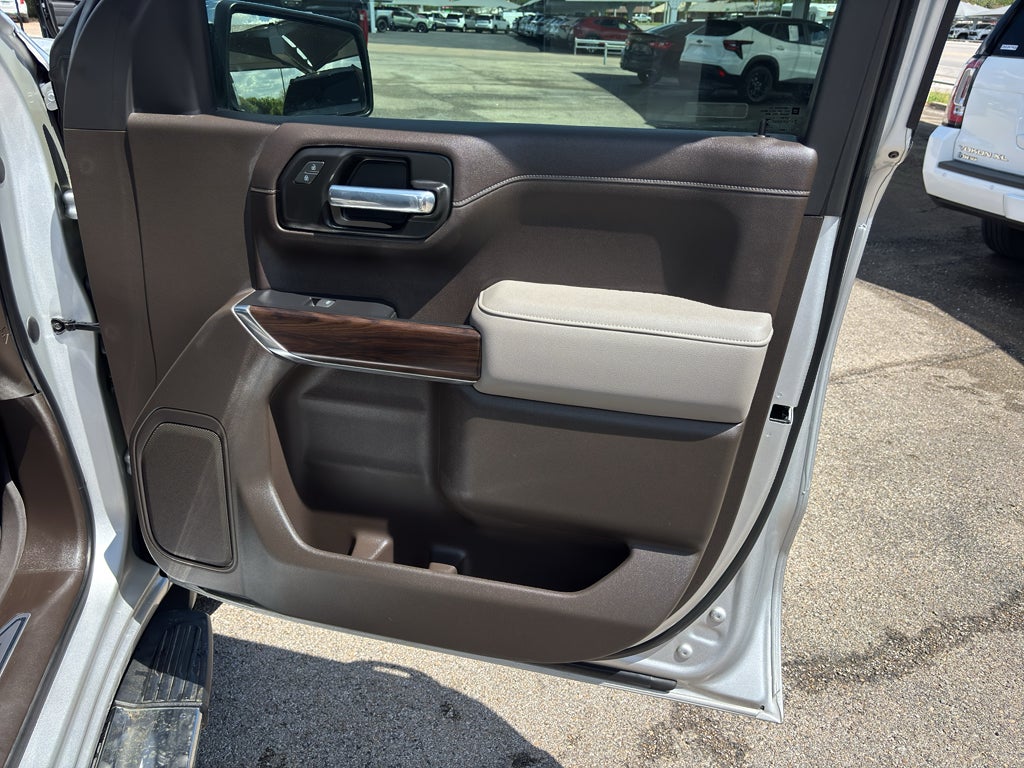 2021 GMC Sierra 1500 4WD Crew Cab Short Box SLT