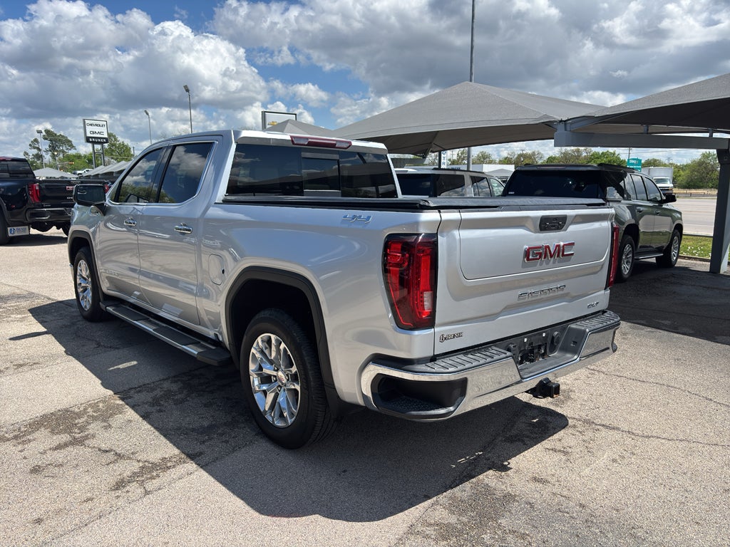 2021 GMC Sierra 1500 4WD Crew Cab Short Box SLT