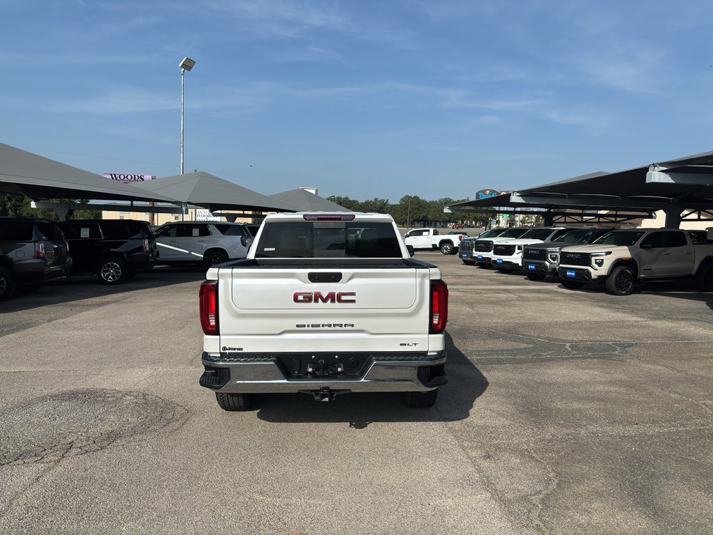 2024 GMC Sierra 1500 4WD Crew Cab Short Box SLT