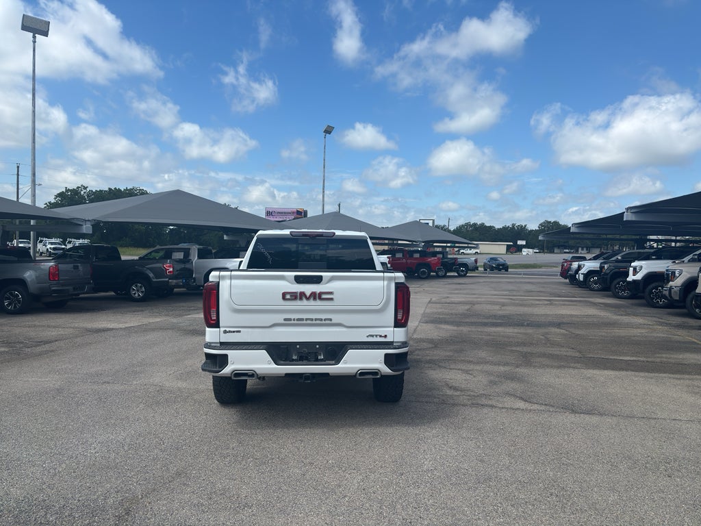 2025 GMC Sierra 1500 4WD Crew Cab Short Box AT4