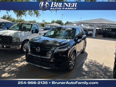2024 Nissan Pathfinder Platinum FWD