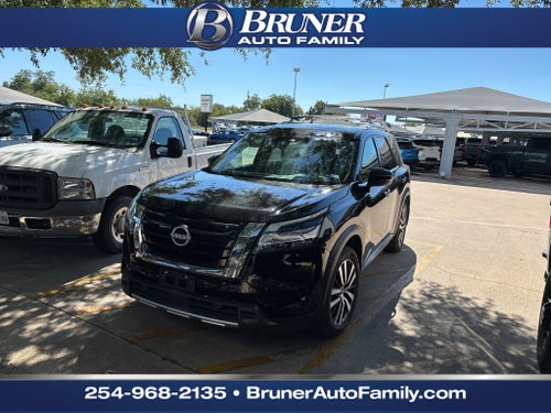 2024 Nissan Pathfinder Platinum FWD