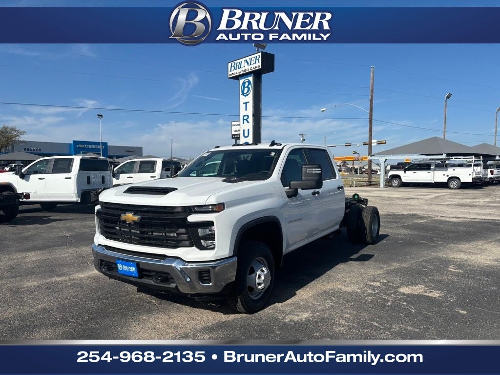 2025 Chevrolet Silverado 3500 HD Chassis Cab Work Truck