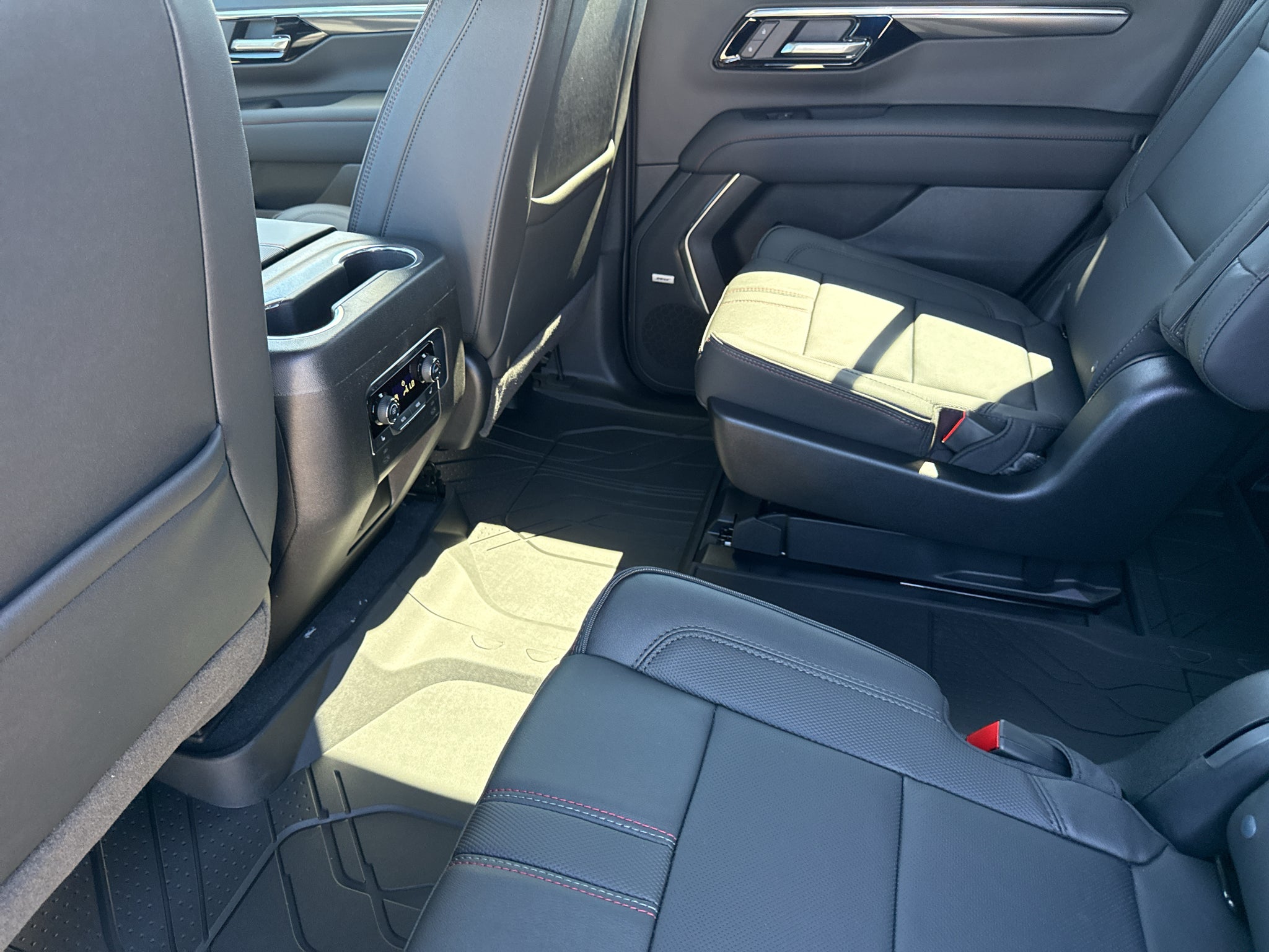 2027 Chevrolet Tahoe RST